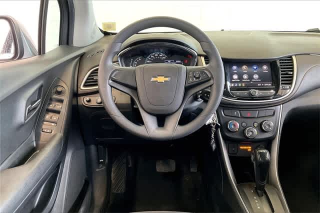 Thumbnail: 2020 Chevrolet Trax - 16