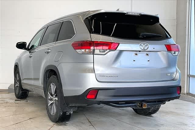 Thumbnail: 2018 Toyota Highlander - 5