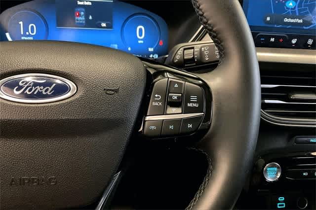 Thumbnail: 2023 Ford Escape - 28