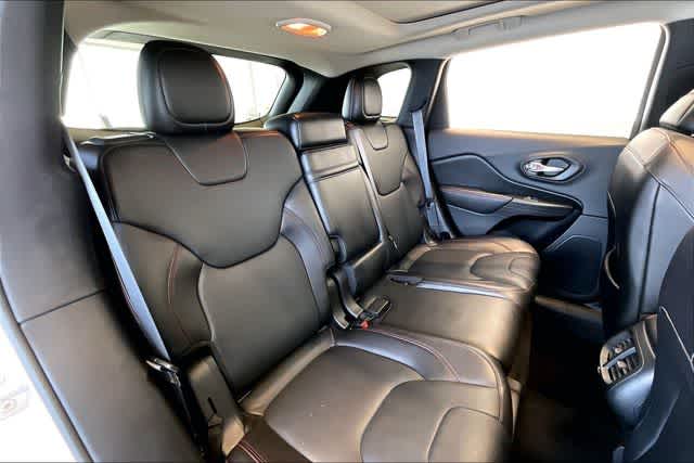 Thumbnail: 2016 Jeep Cherokee - 26