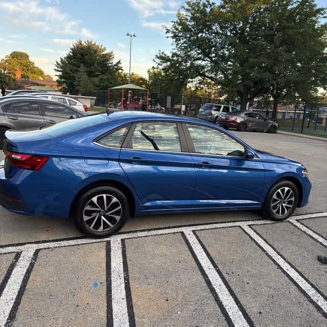 2023 Volkswagen Jetta 1.5T S photo 3