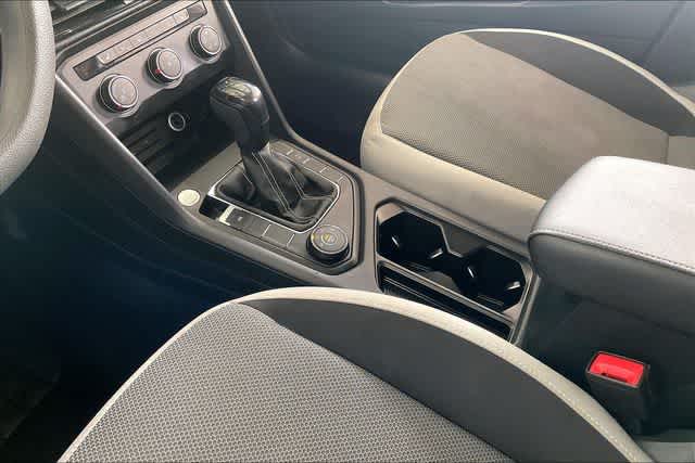 Thumbnail: 2022 Volkswagen Taos - 18