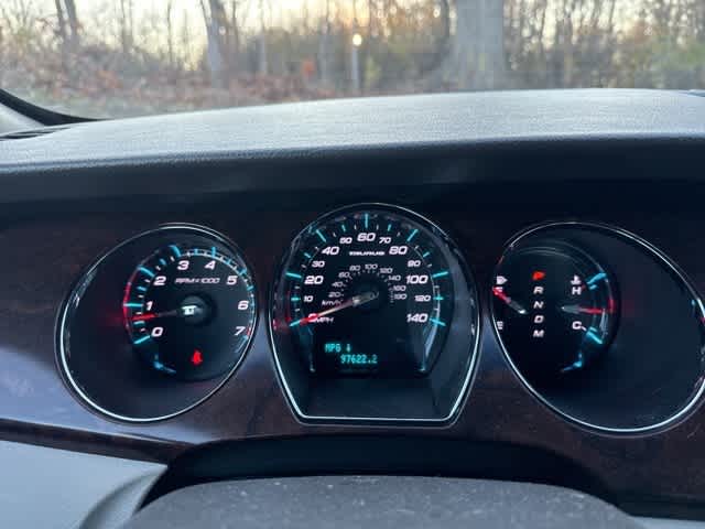 Thumbnail: 2010 Ford Taurus - 13