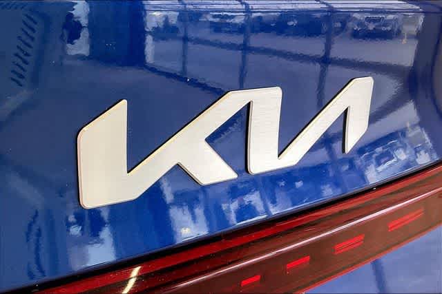 Thumbnail: 2023 Kia Forte - 8