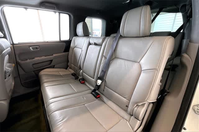 Thumbnail: 2015 Honda Pilot - 14