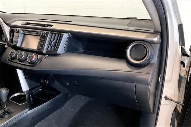 Thumbnail: 2017 Toyota RAV4 - 25