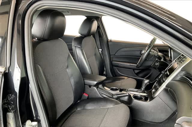 Thumbnail: 2015 Chevrolet Malibu - 15