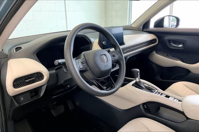 2027 Honda HR-V LX - Photo 3