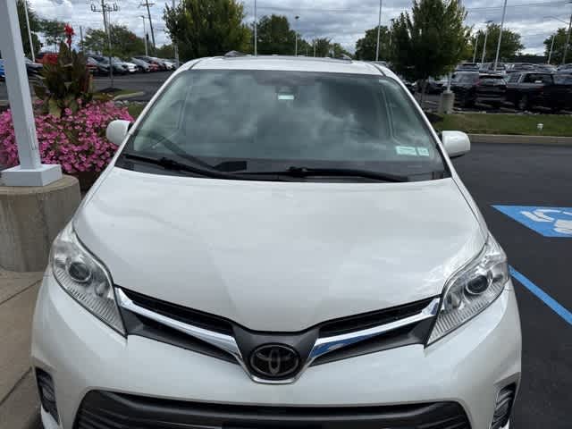 Thumbnail: 2020 Toyota Sienna - 2