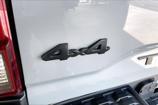 Thumbnail: 2021 Toyota Tacoma - 8