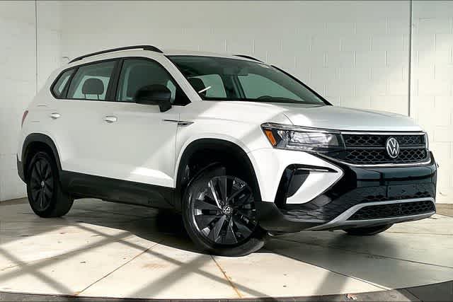 Thumbnail: 2022 Volkswagen Taos - 23