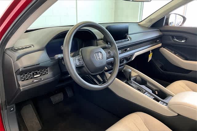2025 Honda Accord SE photo 2