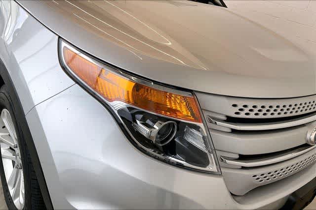 Thumbnail: 2014 Ford Explorer - 32