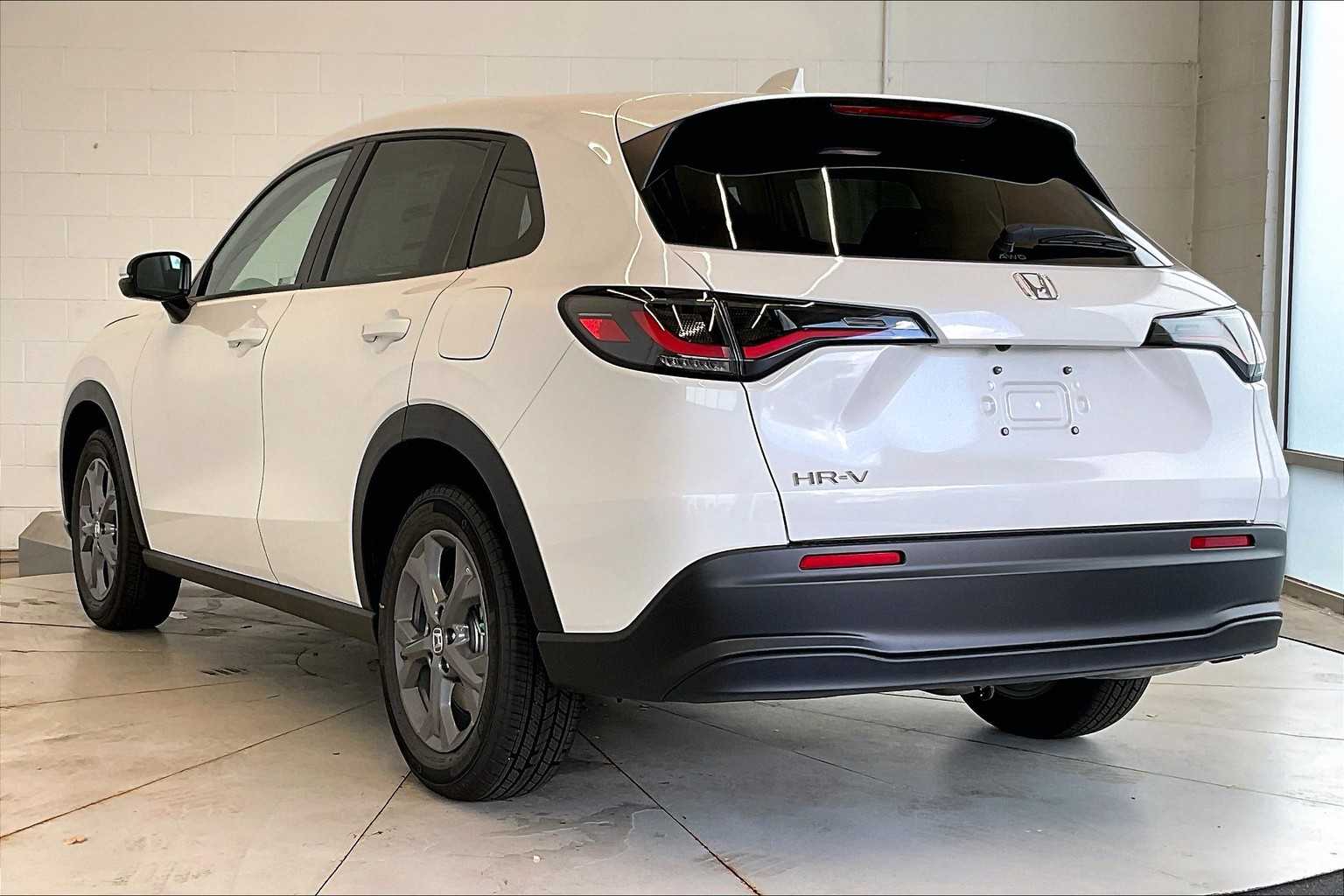 Thumbnail: 2026 Honda HR-V - 4