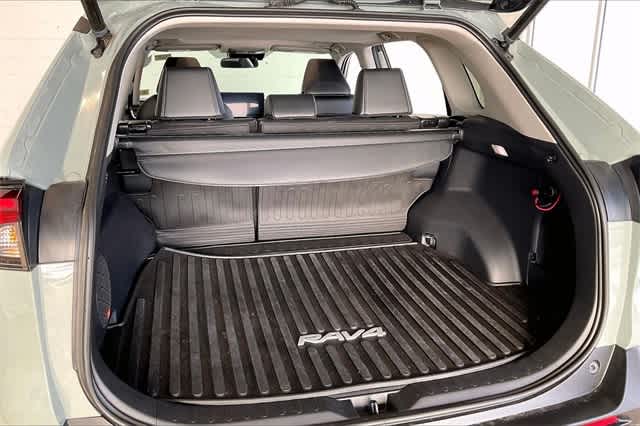 Thumbnail: 2023 Toyota RAV4 - 20