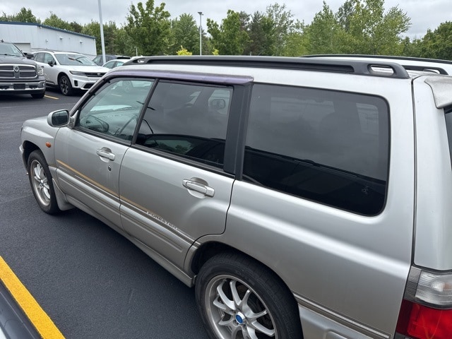Thumbnail: 1999 Subaru Forester - 9