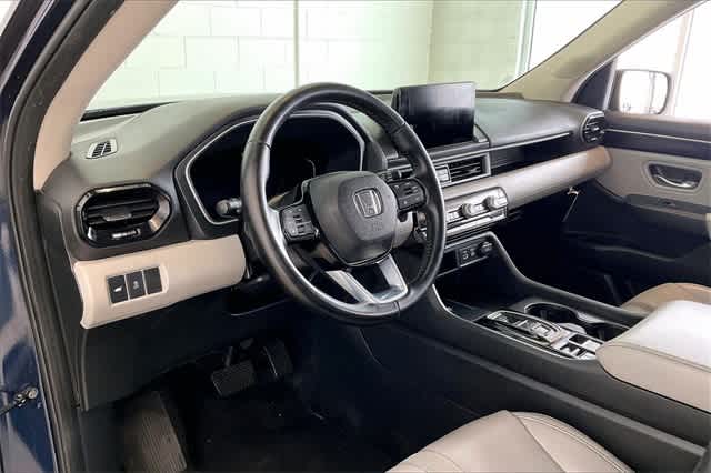 Thumbnail: 2023 Honda Pilot - 3