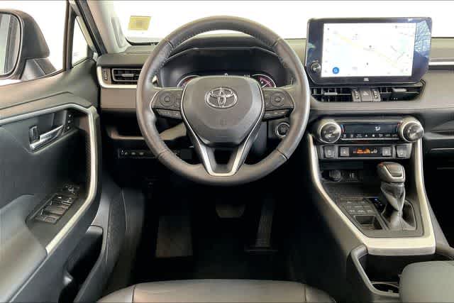 Thumbnail: 2023 Toyota RAV4 - 16