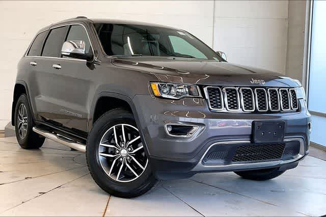 Thumbnail: 2017 Jeep Grand Cherokee - 23