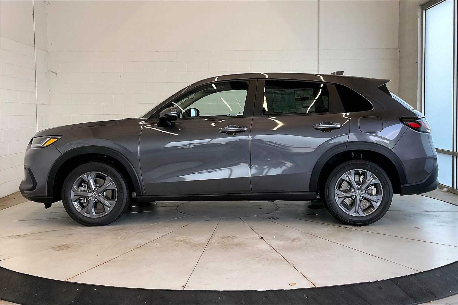 Thumbnail: 2026 Honda HR-V - 3