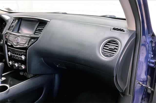 Thumbnail: 2020 Nissan Pathfinder - 23