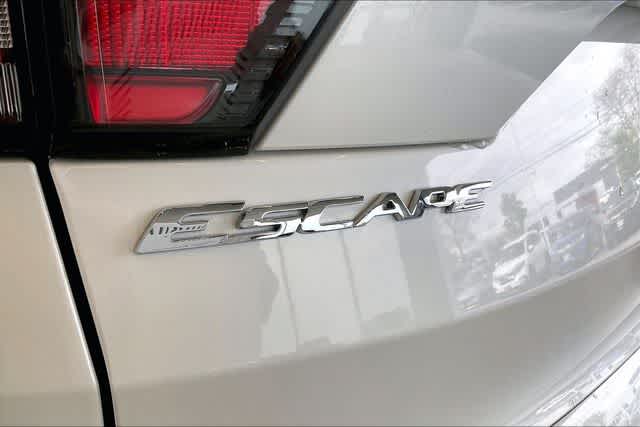 Thumbnail: 2017 Ford Escape - 35