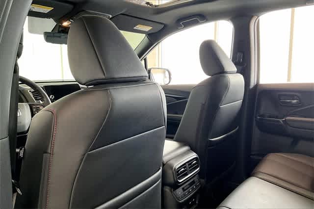 2024 Honda Ridgeline Black Edition 11