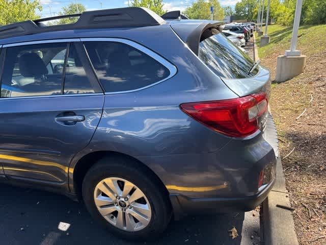 Thumbnail: 2017 Subaru Outback - 9