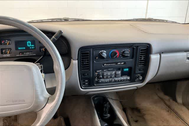 Thumbnail: 1995 Chevrolet Caprice - 17