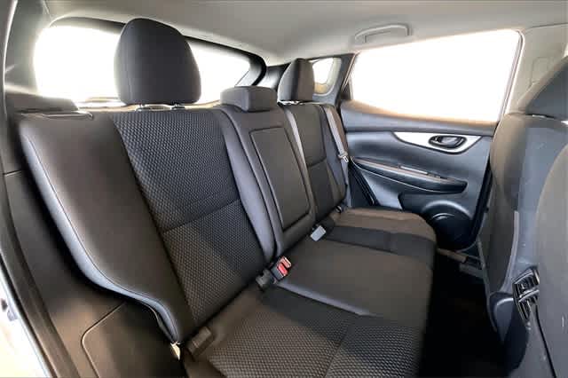 Thumbnail: 2019 Nissan Rogue Sport - 26