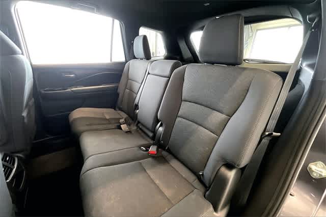 Thumbnail: 2019 Honda Passport - 14