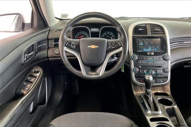 Thumbnail: 2015 Chevrolet Malibu - 16