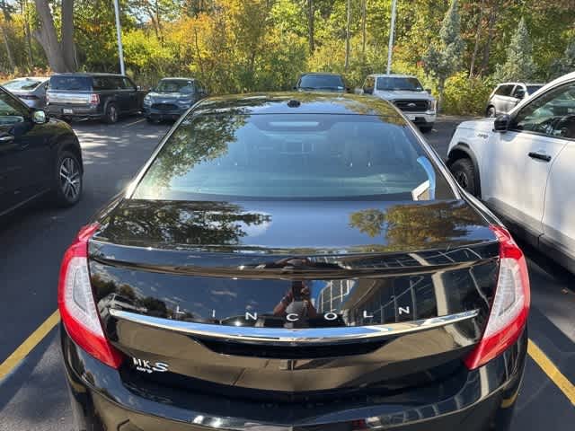 Thumbnail: 2016 Lincoln MKS - 6
