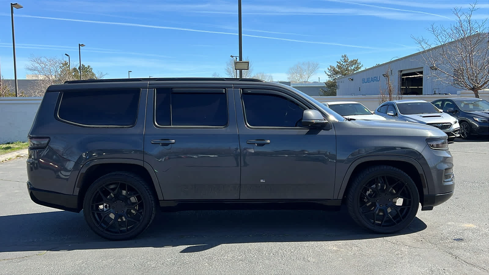 Thumbnail: 2022 Jeep Grand Wagoneer - 4