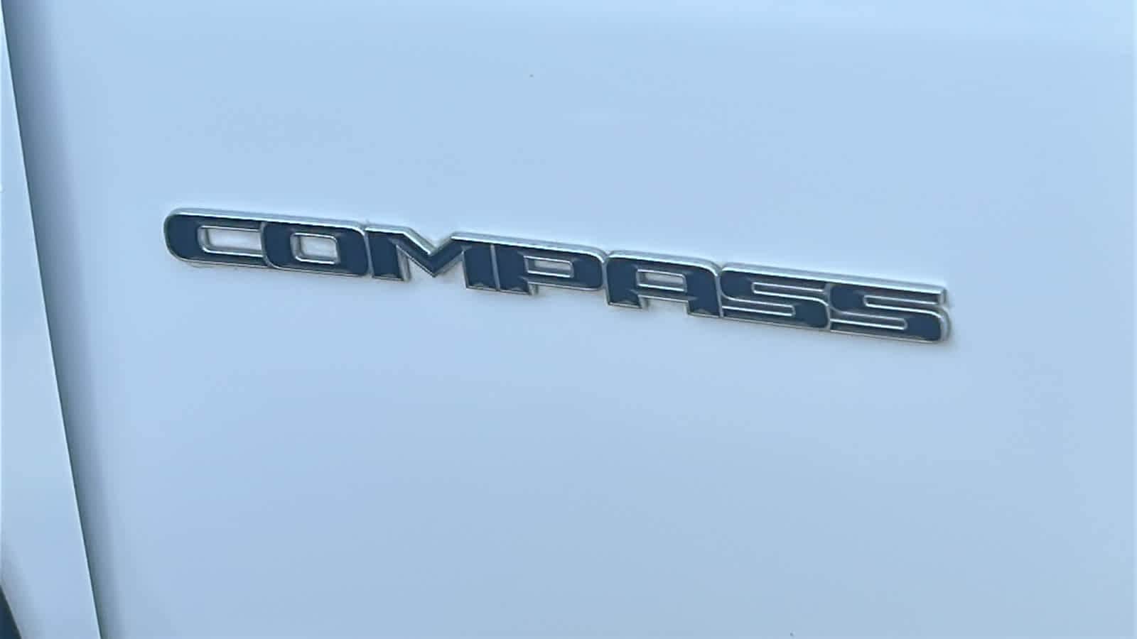 Thumbnail: 2019 Jeep Compass - 28