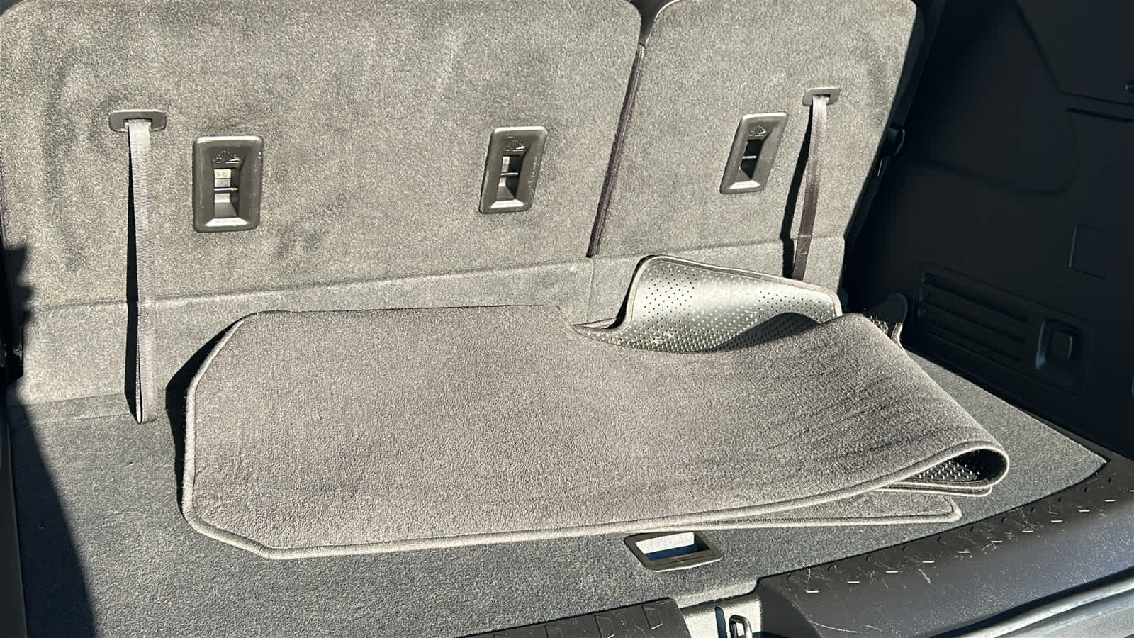 Thumbnail: 2020 Chevrolet Traverse - 27