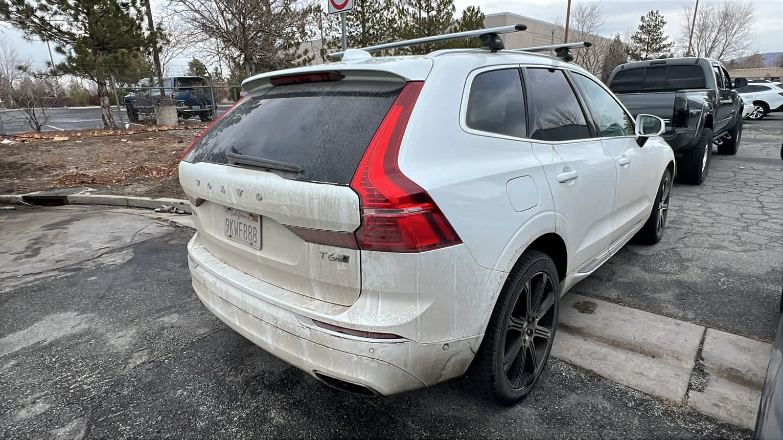 Thumbnail: 2018 Volvo XC60 - 13