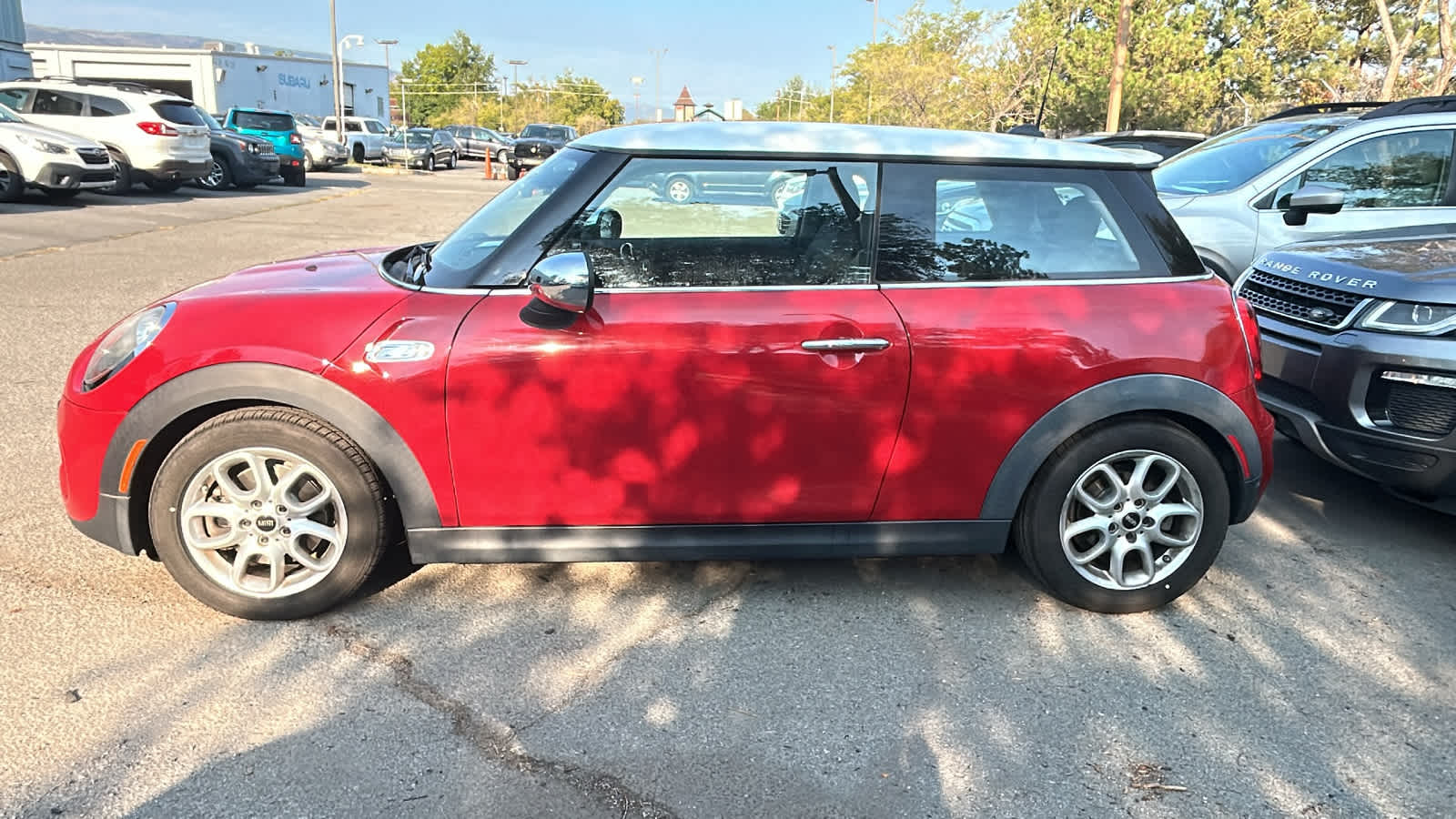Thumbnail: 2017 MINI Cooper Hardtop - 7