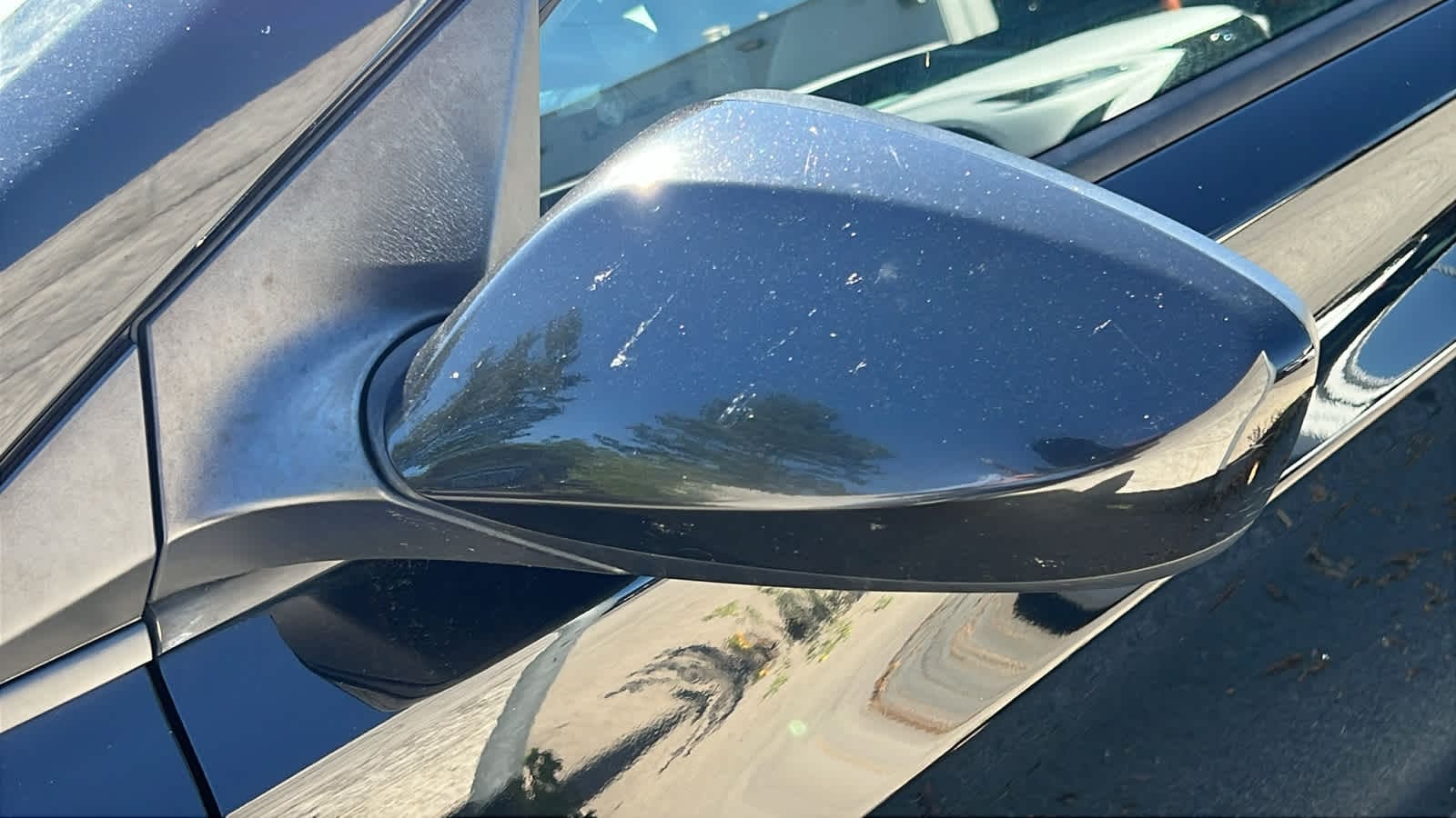 Thumbnail: 2015 Hyundai Elantra - 4