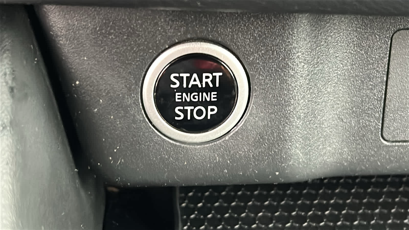 Thumbnail: 2021 Nissan Rogue - 17