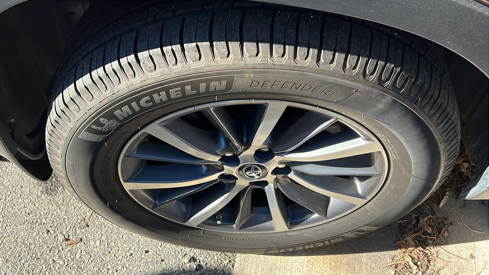 Thumbnail: 2018 Toyota Highlander - 19