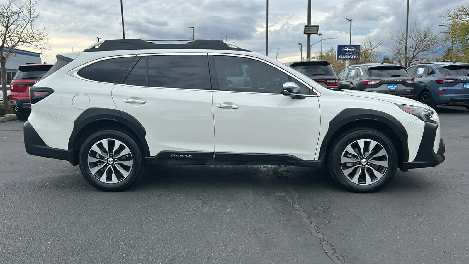 2023 Subaru Outback Touring XT photo 4