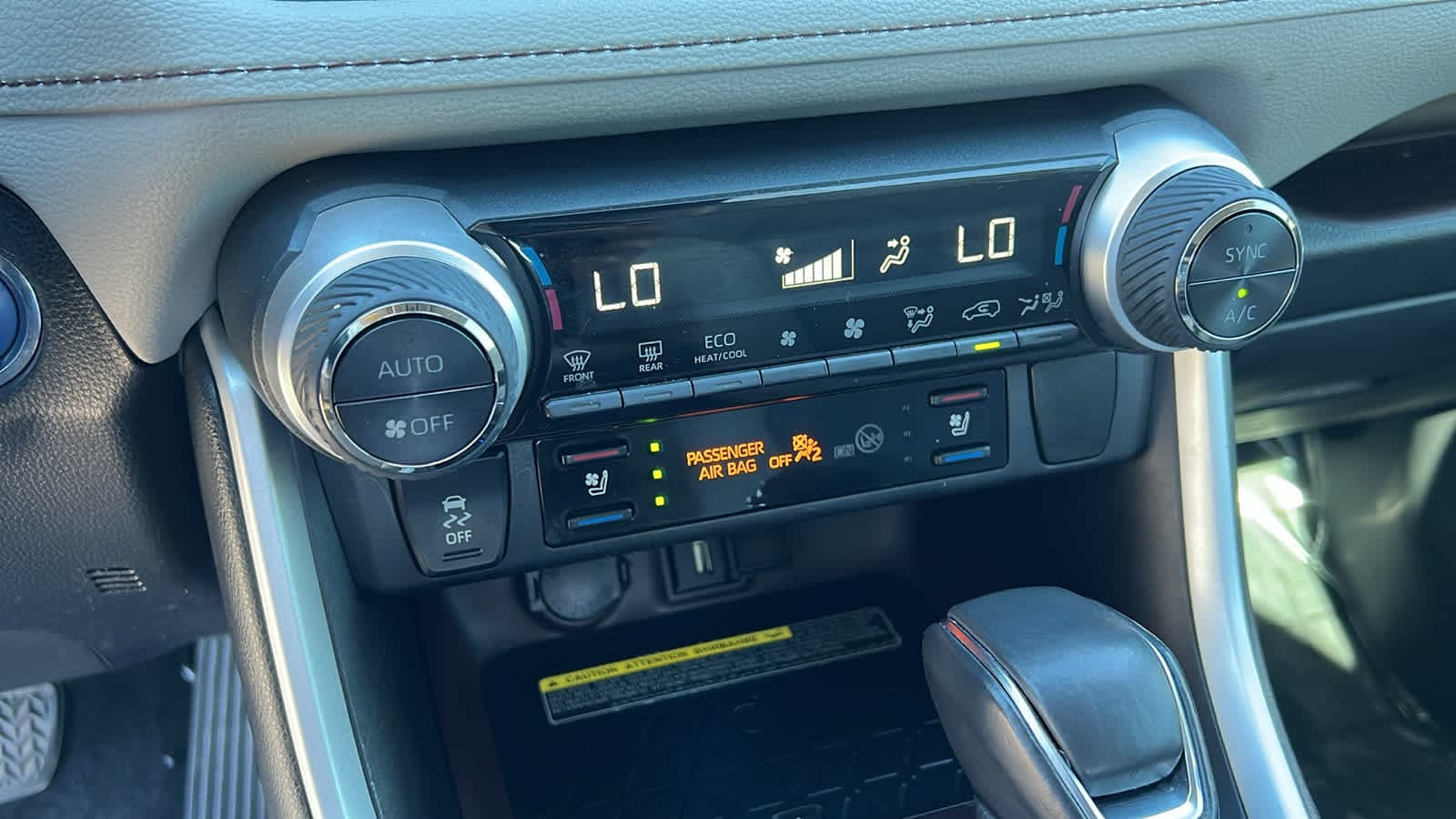 Thumbnail: 2021 Toyota RAV4 - 14