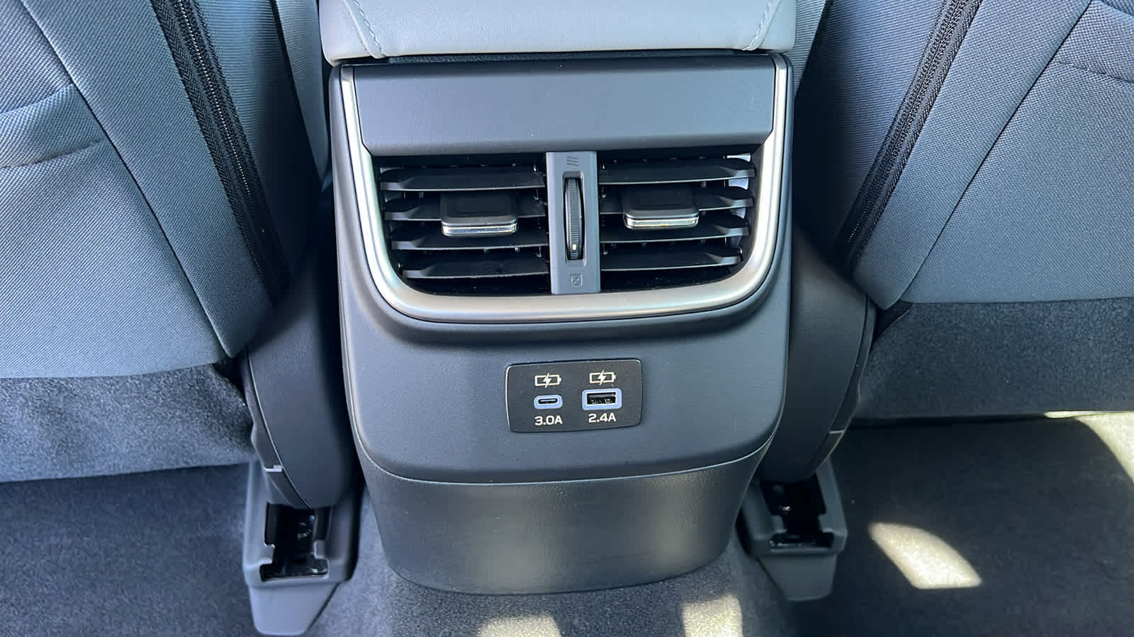 Thumbnail: 2025 Subaru Legacy - 25