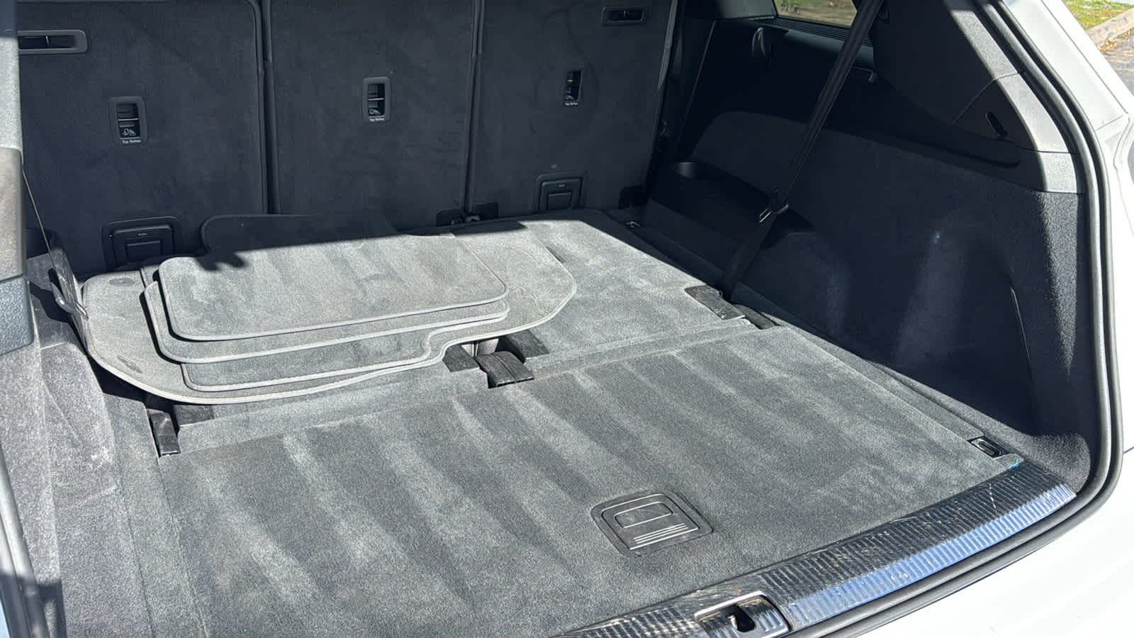 Thumbnail: 2020 Audi Q7 - 27