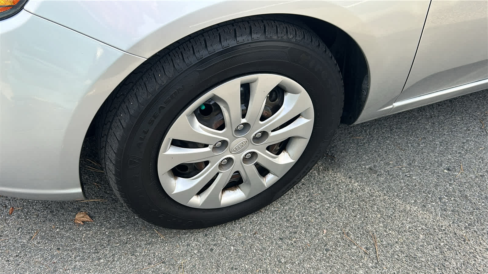 Thumbnail: 2011 Kia Forte - 4