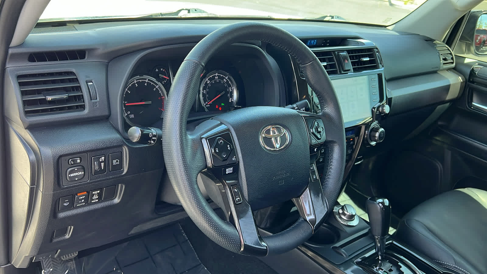 Thumbnail: 2020 Toyota 4Runner - 10