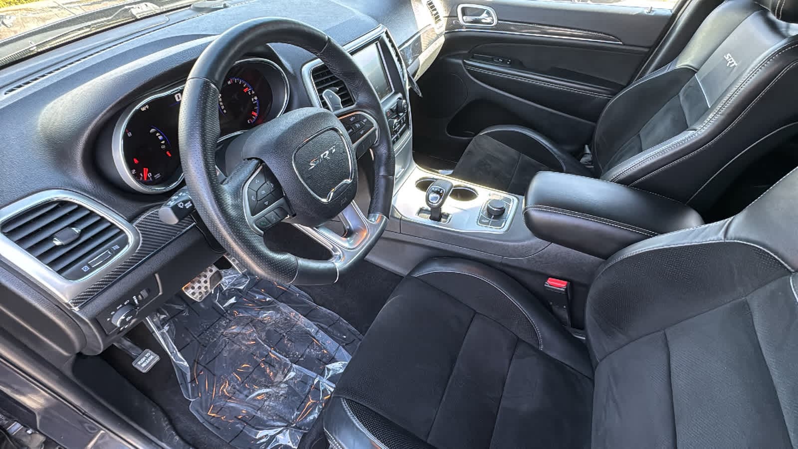 Thumbnail: 2014 Jeep Grand Cherokee - 10