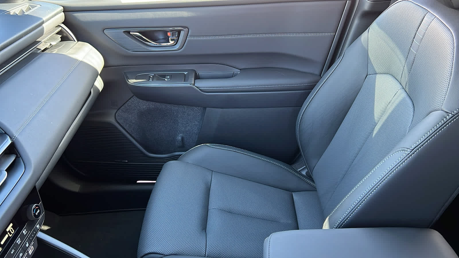 Thumbnail: 2026 Subaru Outback - 12