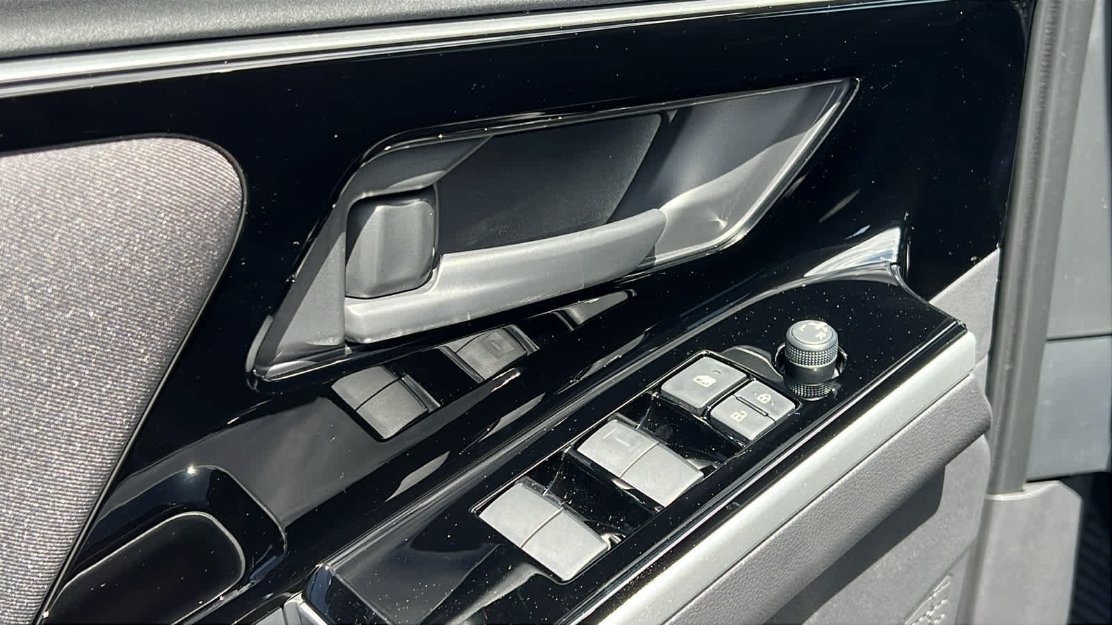 2025 Subaru Solterra Premium 22